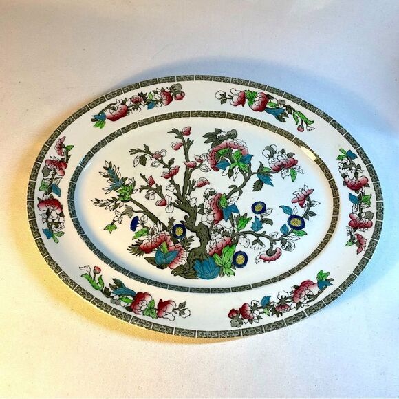 Indian Tree (Green Key, Cream-Off White)
by JOHNSON BROTHERS
Length: 14 1/8 in - Picture 1 of 11